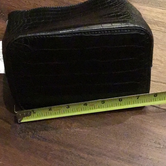 Aota NWT Elena Vegan Leather Tote / Crossbody Bag in Black. - Picture 7 of 10